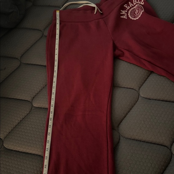 American Eagle Women’s Sweatpants. - Picture 8 of 9